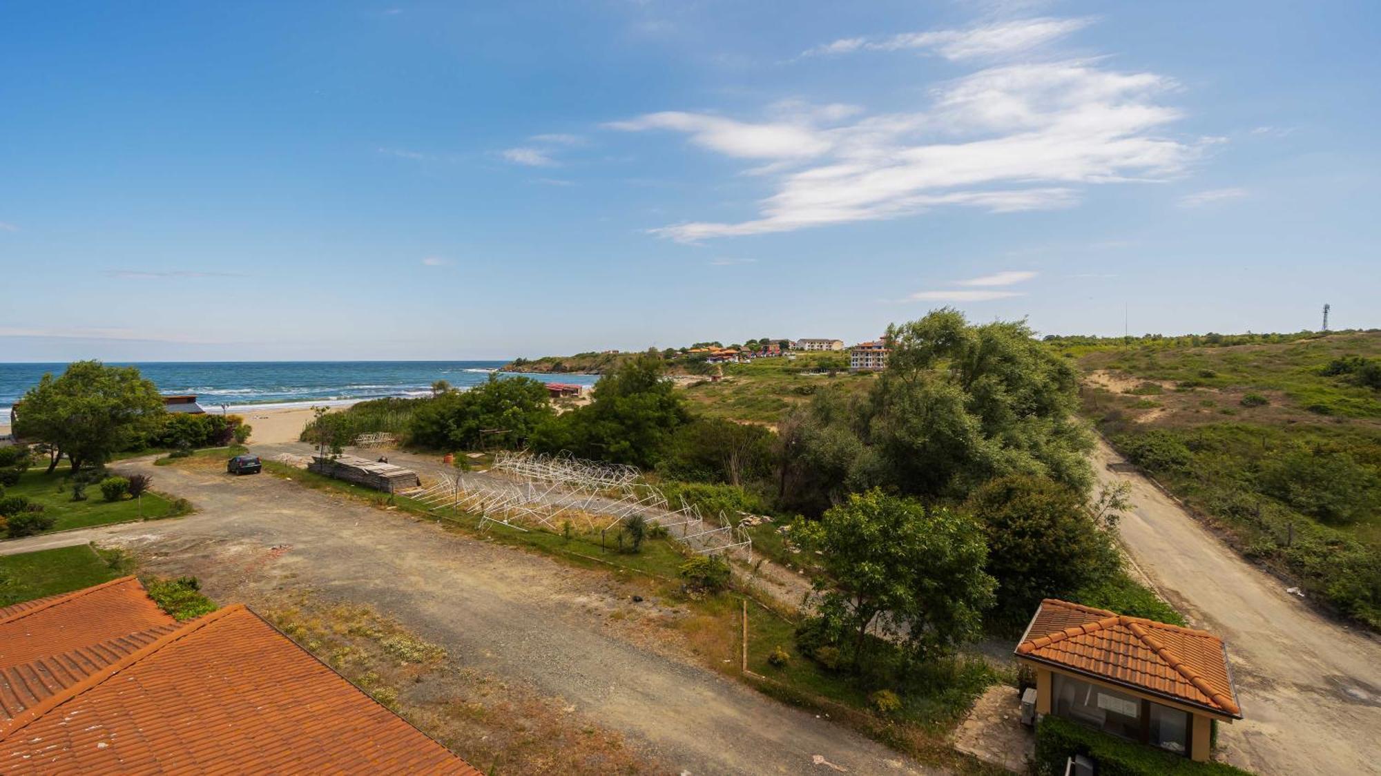 Първа Линия Хотел С Адрес К-С Реджина Маре Царево Zarewo Exterior foto
